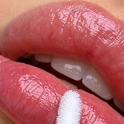 سيروم الشفاه السحري 2 في 1 لشفاه رطبة وجذابة